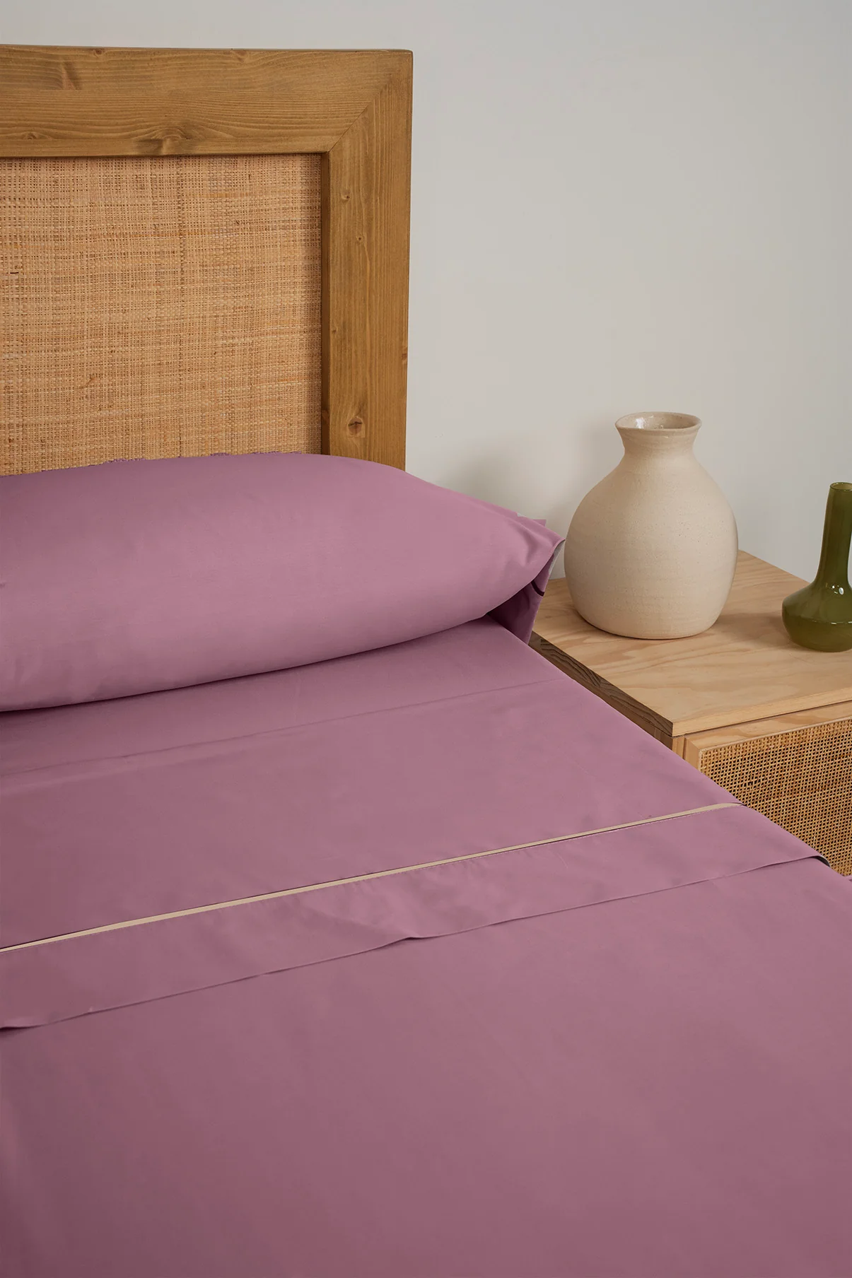 Juego de Sábanas Algodón Percal con Vivo Morado Seco